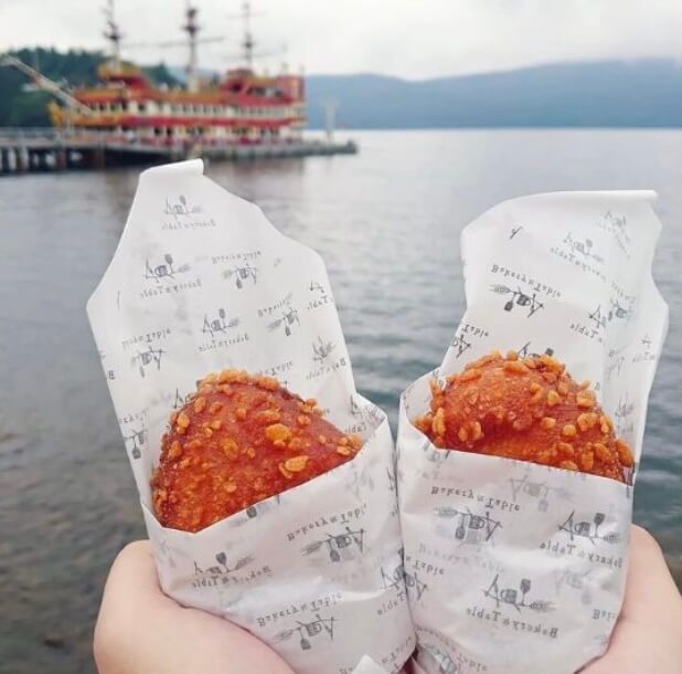 bakery-and-table-hakonetabearuki