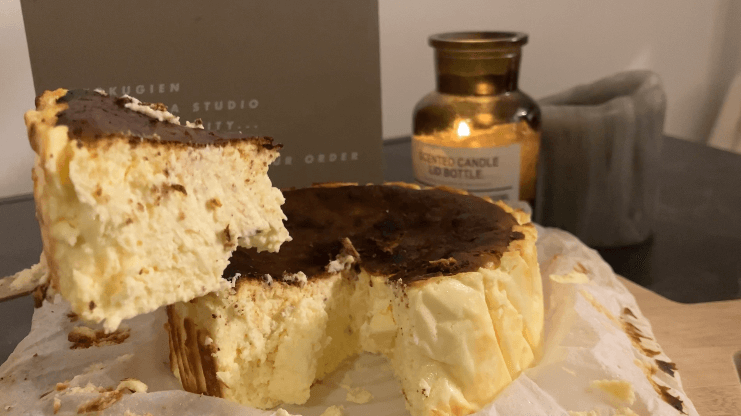 burnt-basque-cheesecake-delish-mall (1)