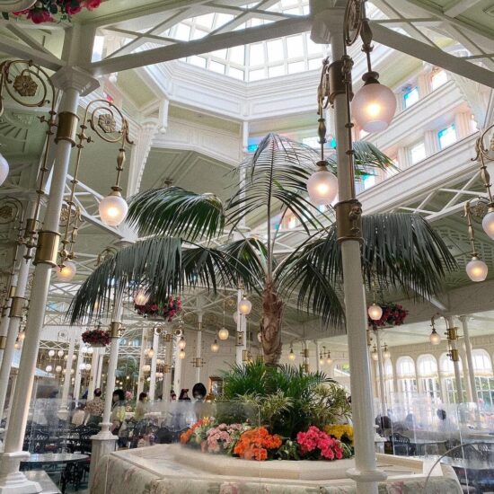 disneyland-CrystalPalaceRestaurant